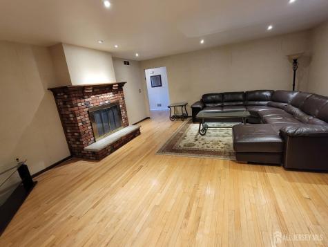 14 Perry Avenue Monroe NJ 08831