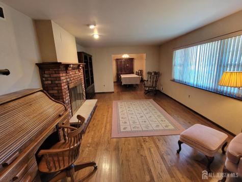14 Perry Avenue Monroe NJ 08831