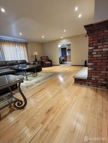 14 Perry Avenue Monroe NJ 08831
