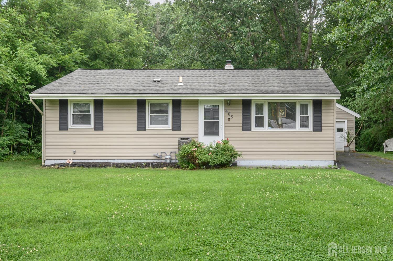 405 Magnolia Road Mount Laurel NJ 08054