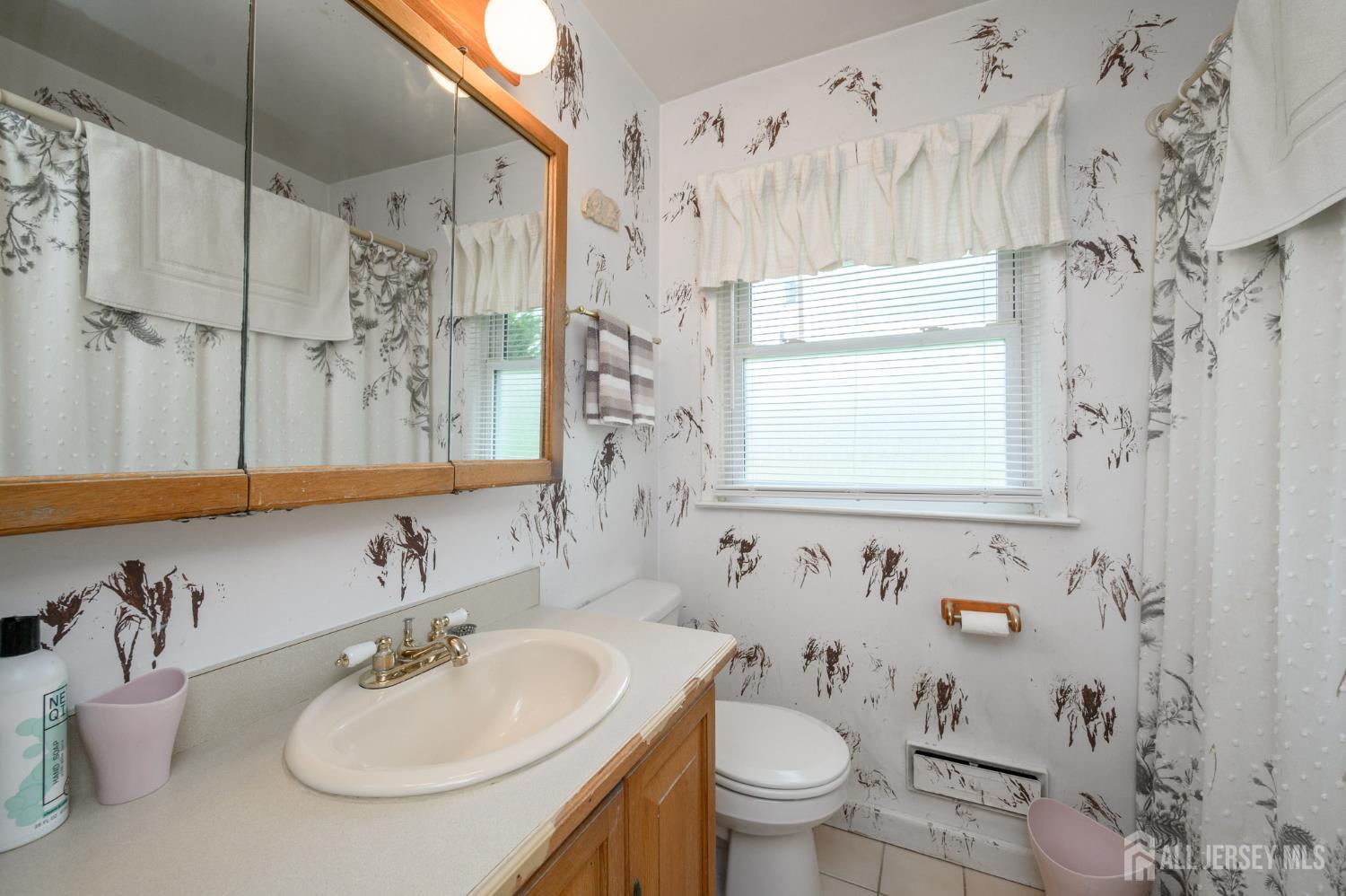 405 Magnolia Road Mount Laurel NJ 08054
