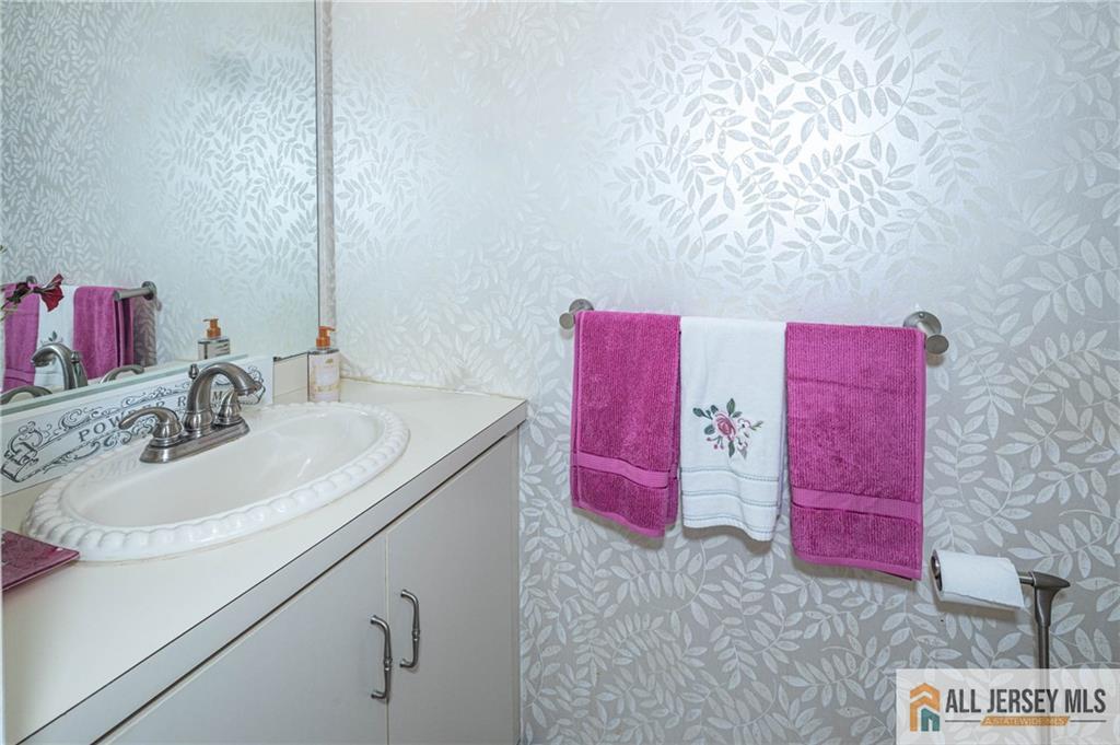 49 Albury Way North Brunswick NJ 08902