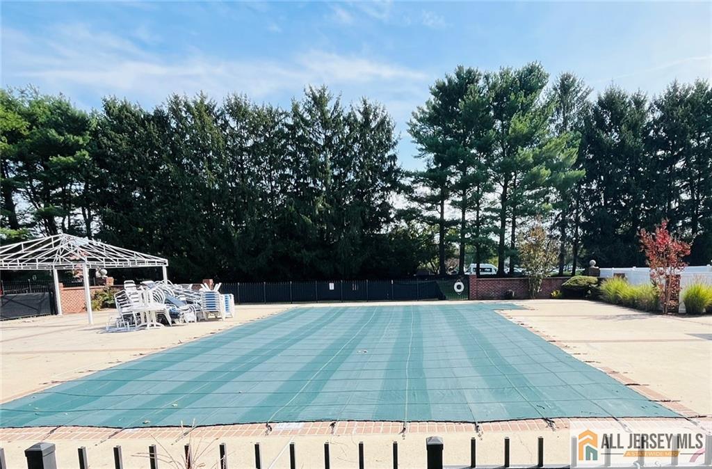 49 Albury Way North Brunswick NJ 08902