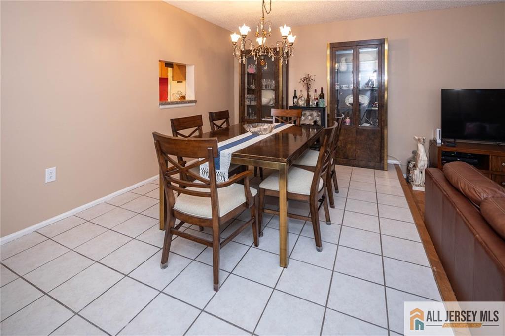 49 Albury Way North Brunswick NJ 08902