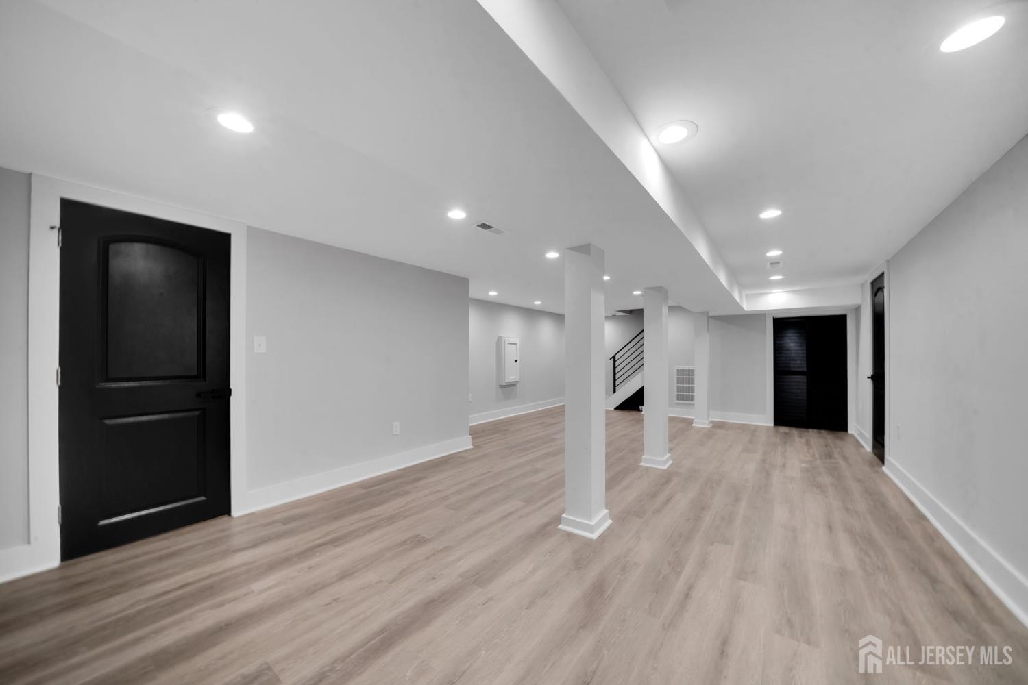 22 N 14 Street Kenilworth NJ 07033