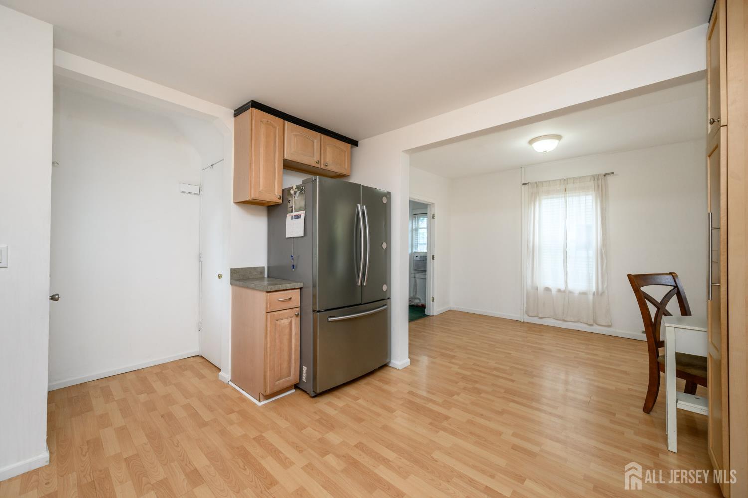 328 Runyon Avenue Middlesex NJ 08846