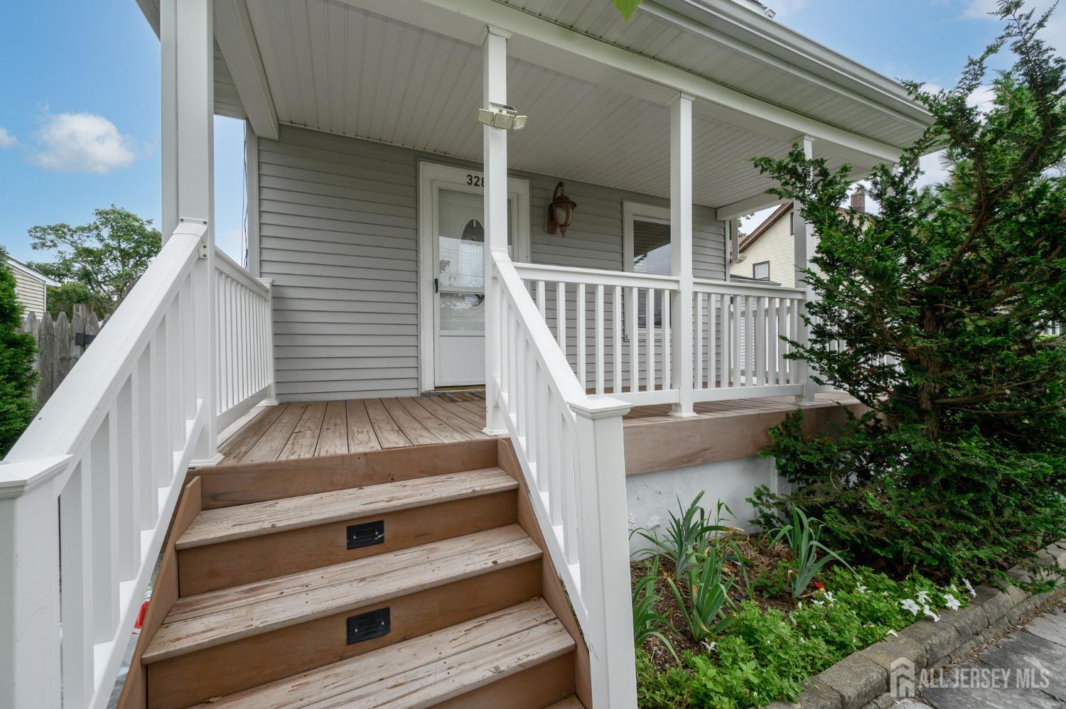 328 Runyon Avenue Middlesex NJ 08846