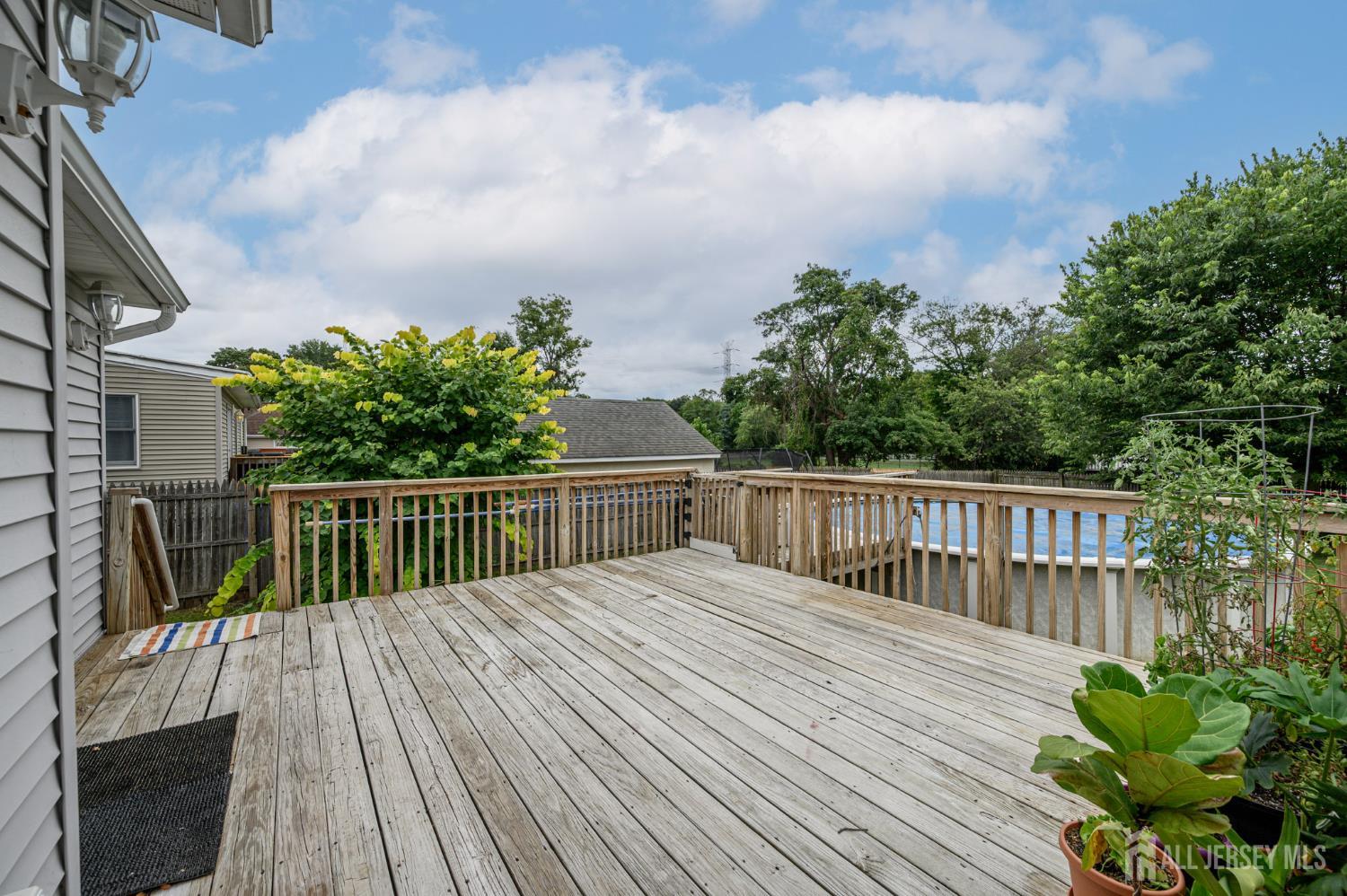 328 Runyon Avenue Middlesex NJ 08846