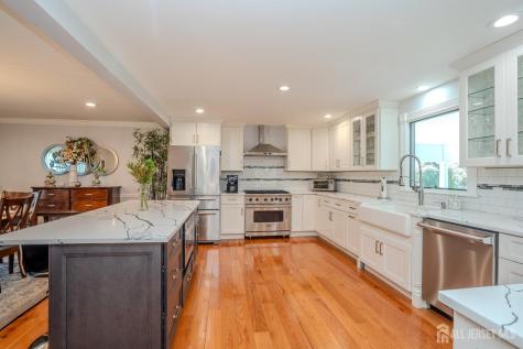6 Millstone Drive East Windsor NJ 08512