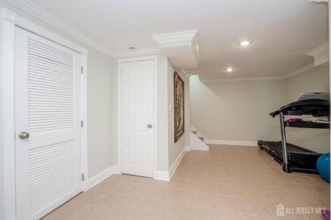 6 Millstone Drive East Windsor NJ 08512