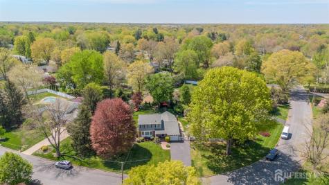 6 Millstone Drive East Windsor NJ 08512