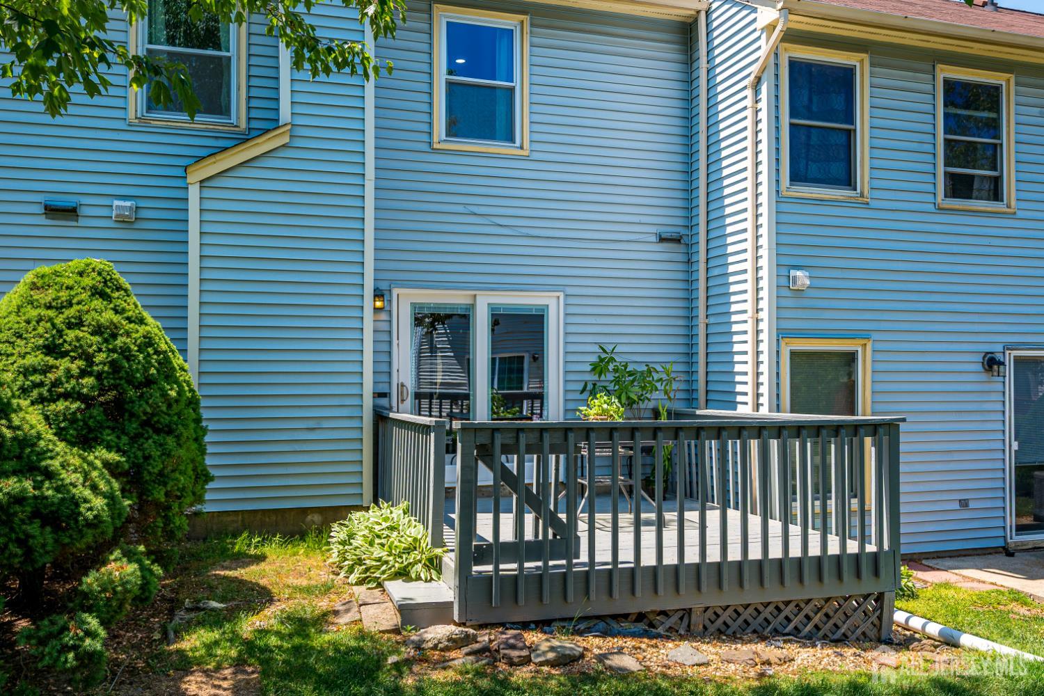 5 Heritage Square Sayreville NJ 08872