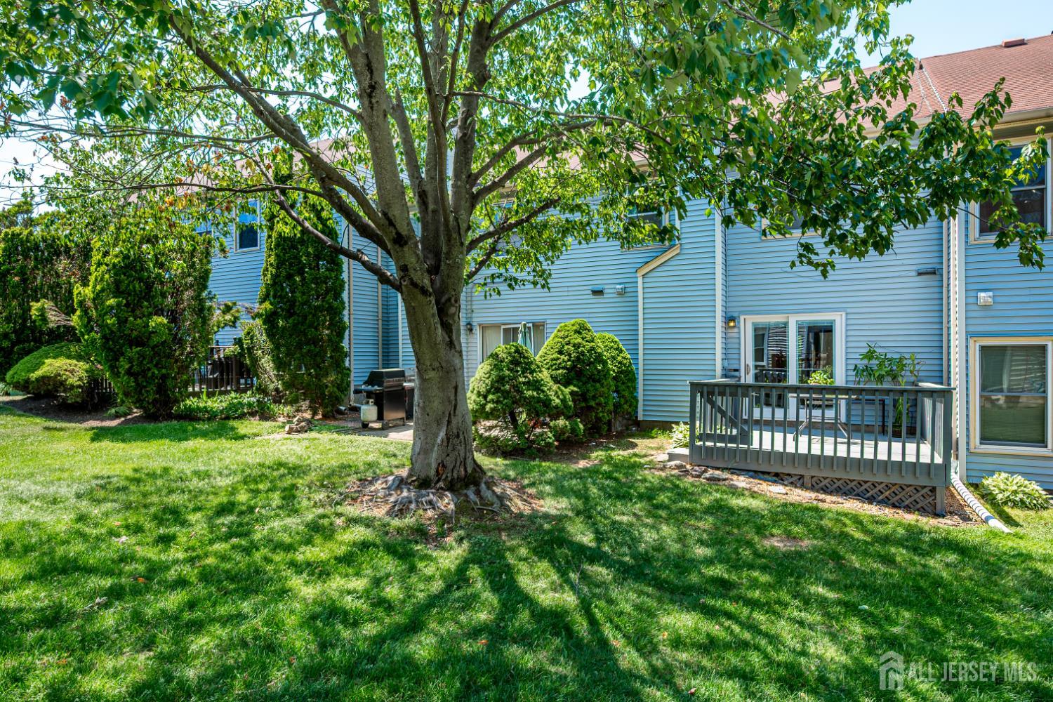 5 Heritage Square Sayreville NJ 08872