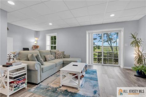 10 Biesiada Court Sayreville NJ 08859
