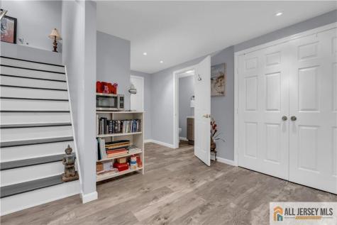 10 Biesiada Court Sayreville NJ 08859