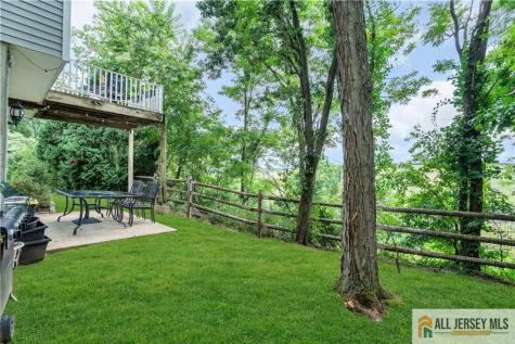 10 Biesiada Court Sayreville NJ 08859