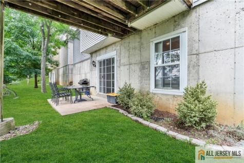 10 Biesiada Court Sayreville NJ 08859