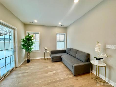 225 Penn Avenue Edison NJ 08817
