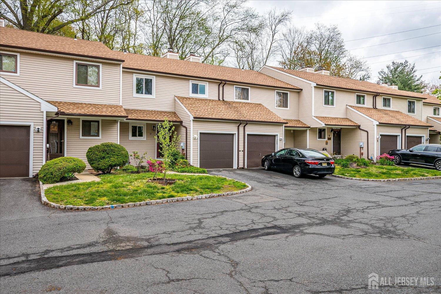 12 Tulip Court Edison NJ 08820