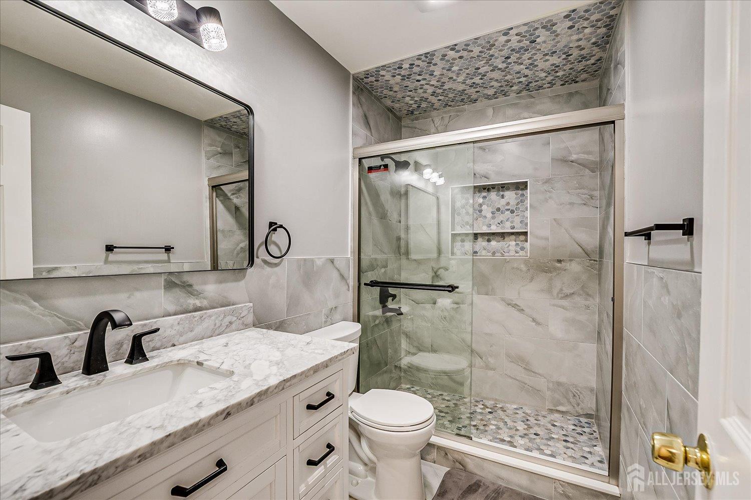 12 Tulip Court Edison NJ 08820