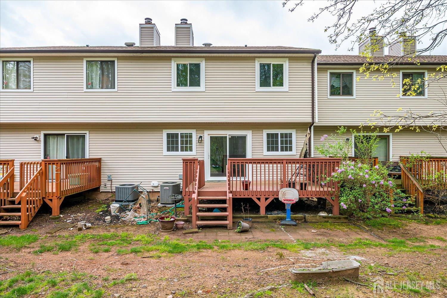 12 Tulip Court Edison NJ 08820