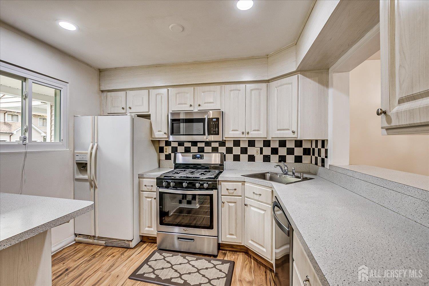 12 Tulip Court Edison NJ 08820