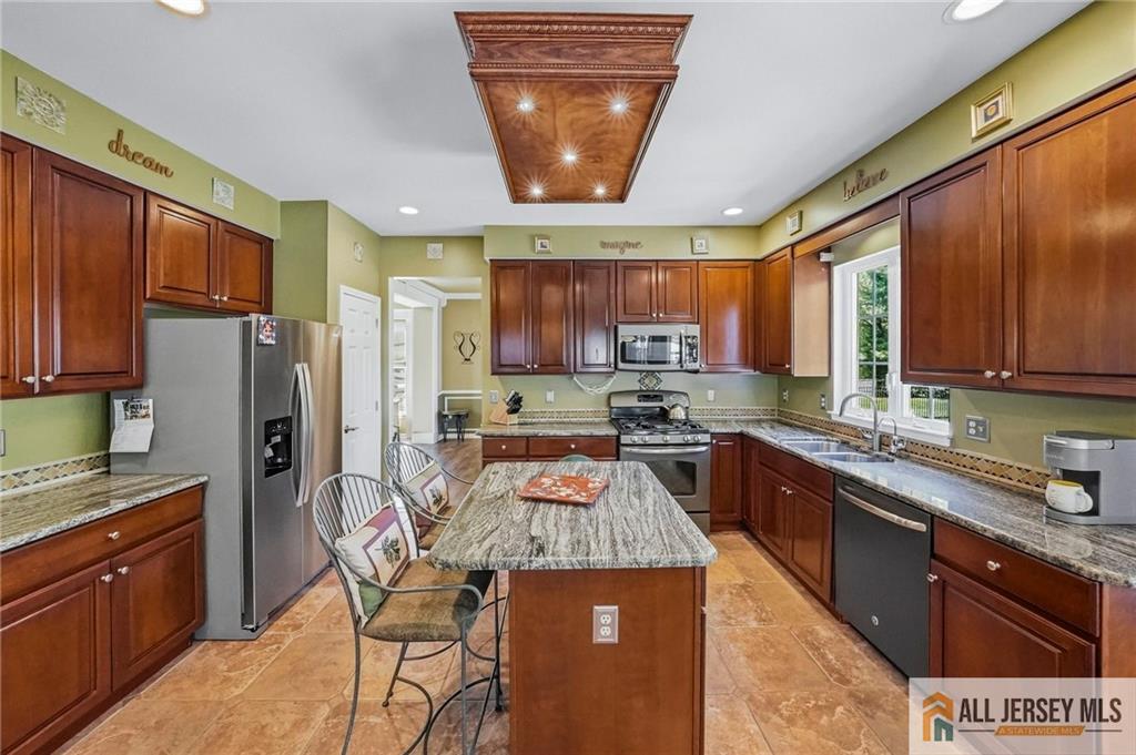 38 Maplehurst Lane Piscataway NJ 08854