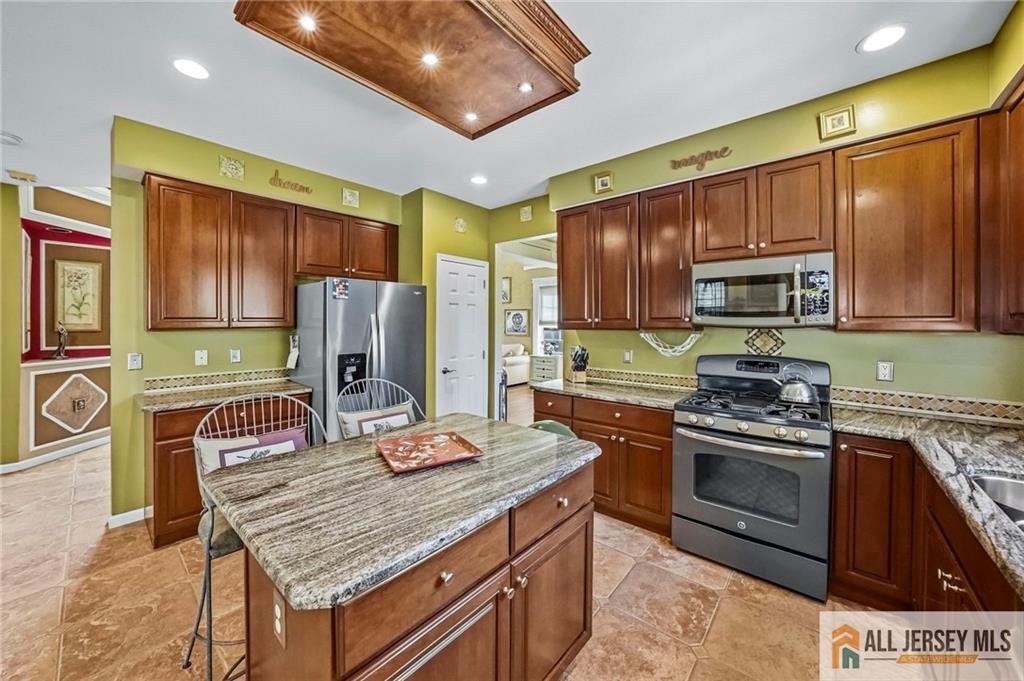 38 Maplehurst Lane Piscataway NJ 08854