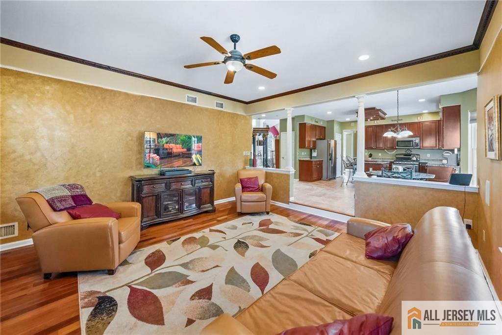 38 Maplehurst Lane Piscataway NJ 08854