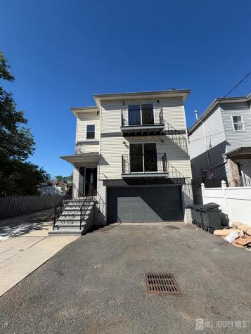 64 Montclair Avenue Newark NJ 07104