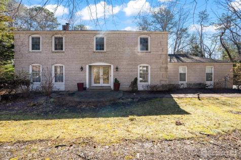 14 Crommelin Court East Brunswick NJ 08816