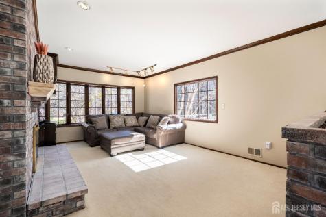 14 Crommelin Court East Brunswick NJ 08816