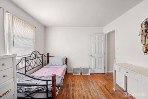 245 4th Street Dunellen NJ 08812