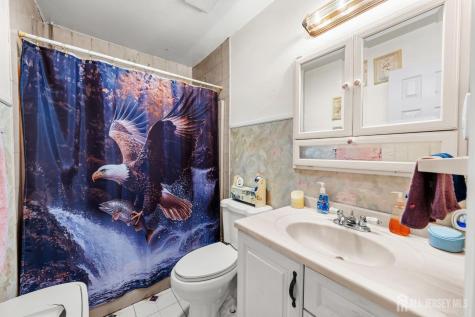 245 4th Street Dunellen NJ 08812