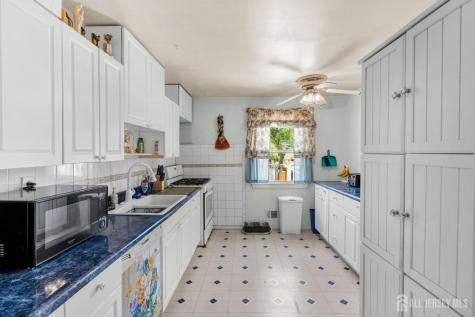 245 4th Street Dunellen NJ 08812