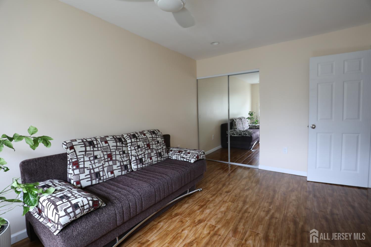 17 Wilson Court East Brunswick NJ 08816