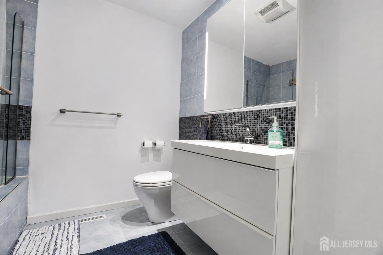 17 Wilson Court East Brunswick NJ 08816