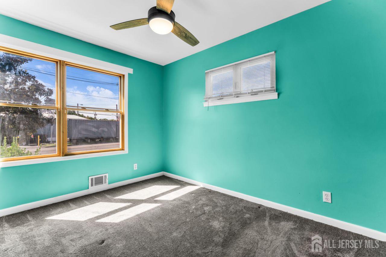 6 Middlesex Road Matawan NJ 07747