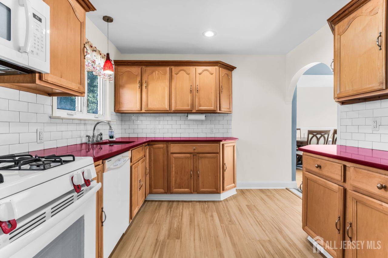 6 Middlesex Road Matawan NJ 07747