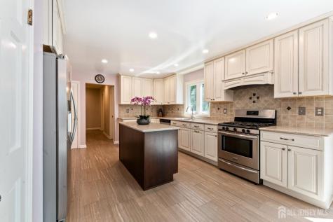 184 Fern Road East Brunswick NJ 08816