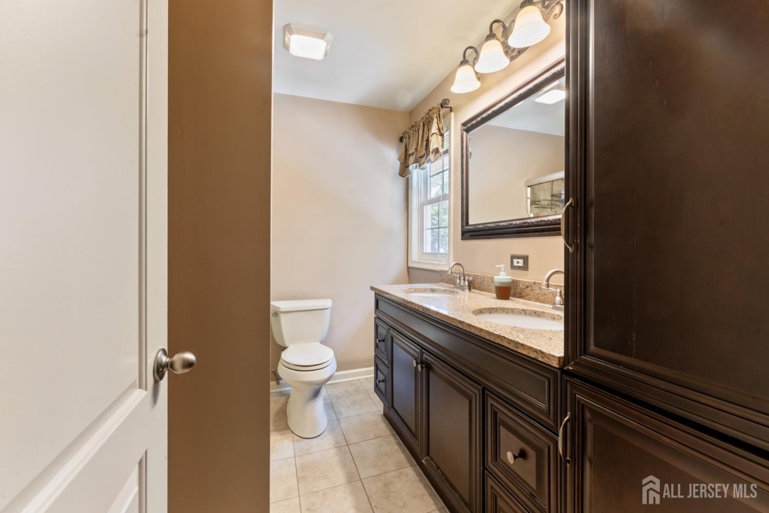 184 Fern Road East Brunswick NJ 08816