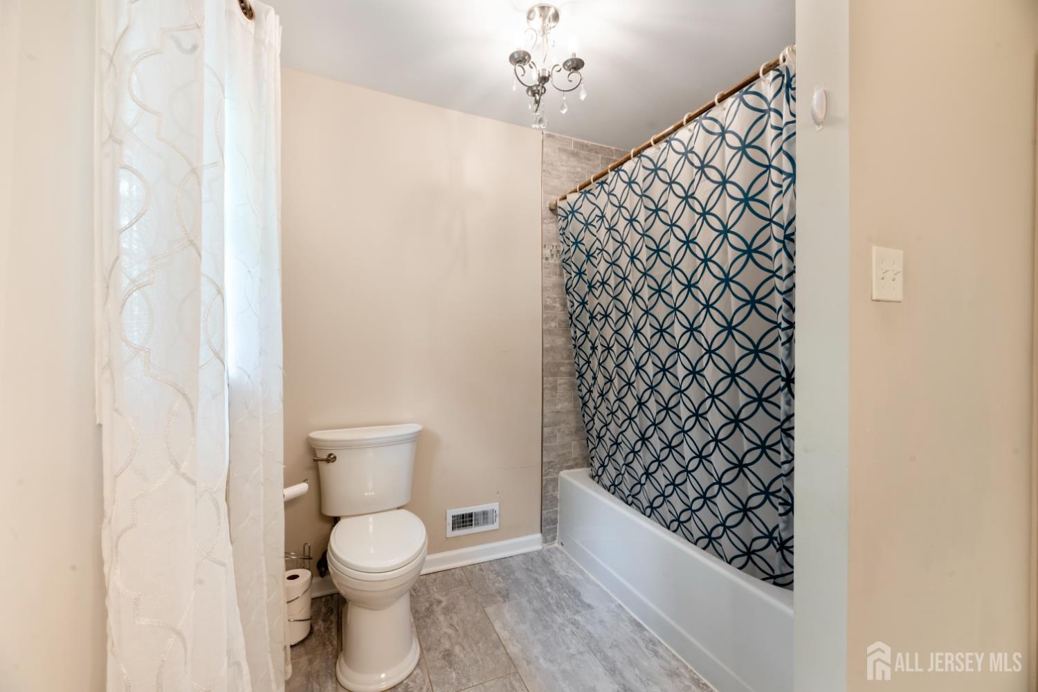 184 Fern Road East Brunswick NJ 08816