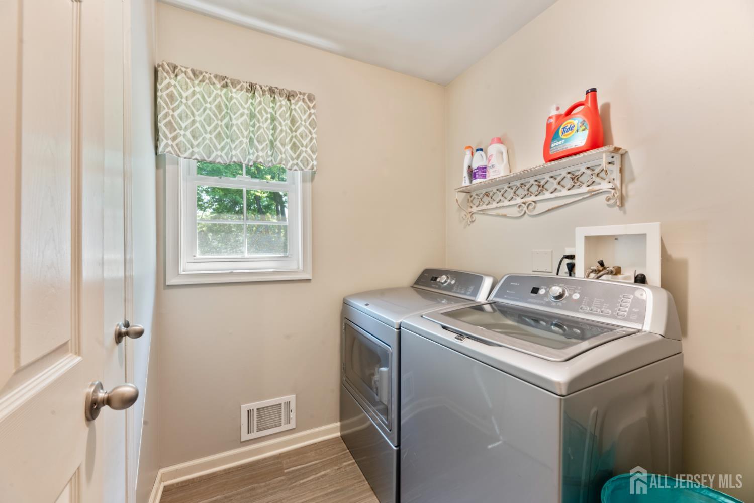 184 Fern Road East Brunswick NJ 08816