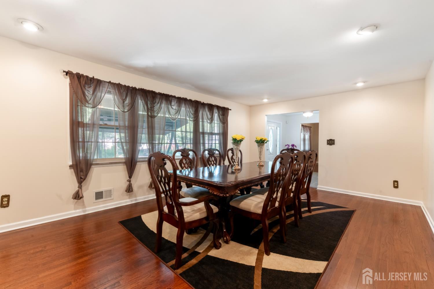 184 Fern Road East Brunswick NJ 08816