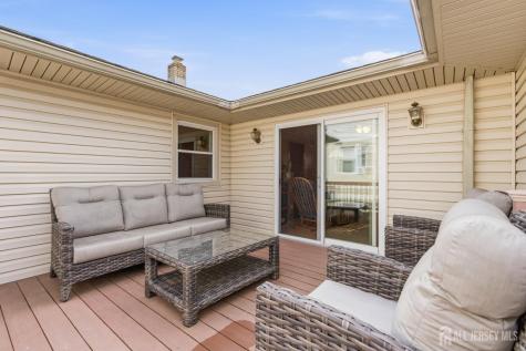 243 E Cherry Street E Carteret NJ 07008