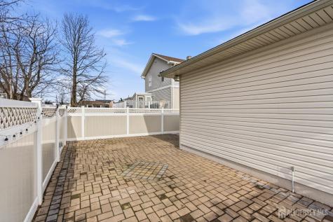 243 E Cherry Street E Carteret NJ 07008