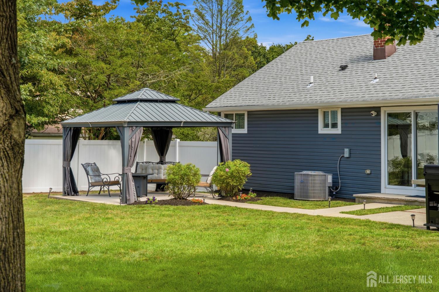 50 Fairview Drive Middletown NJ 07748