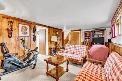 42 Riveredge Road Tinton Falls NJ 07724