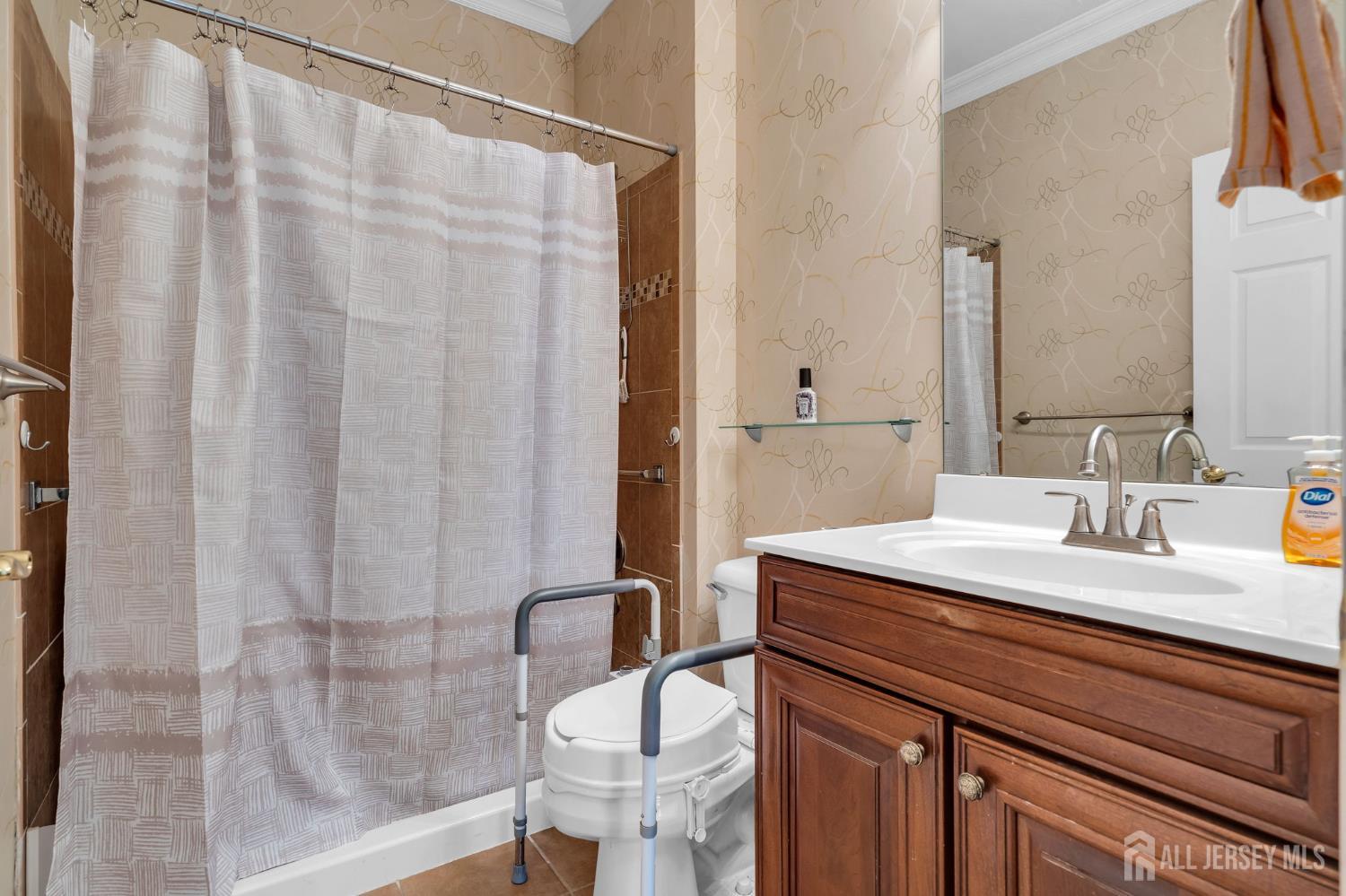 10 Nappa Court Monroe NJ 08831