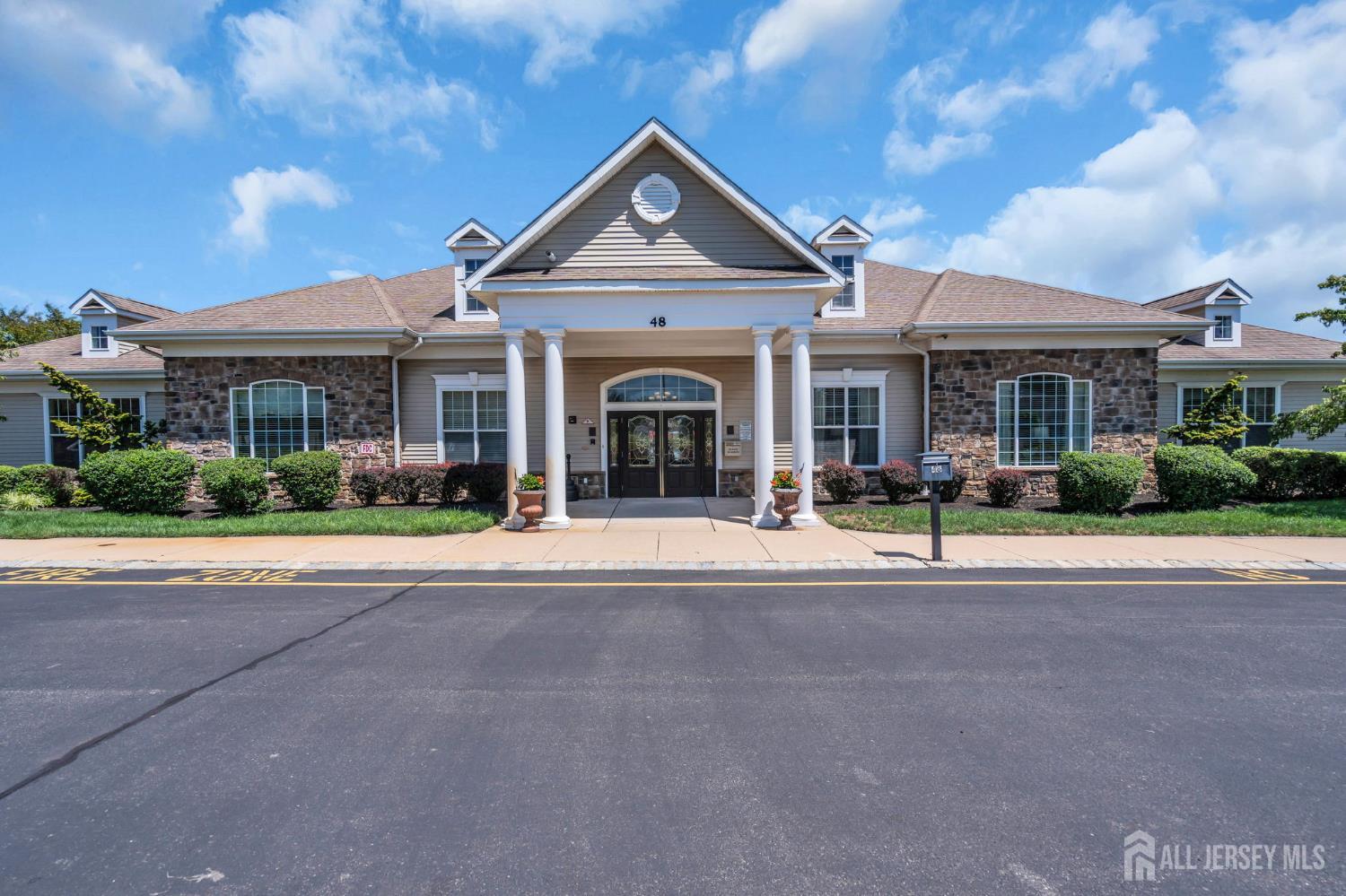 10 Nappa Court Monroe NJ 08831